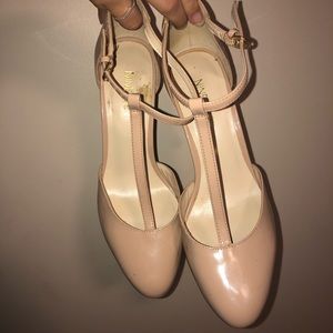 Nine West nude heels
